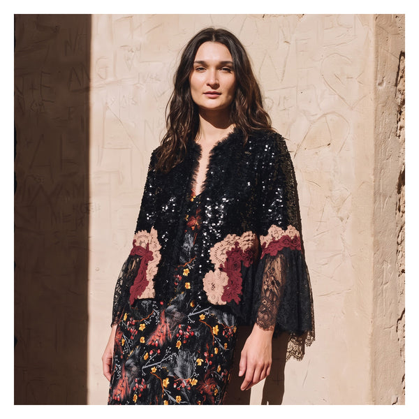 ELAGIA COVERUP