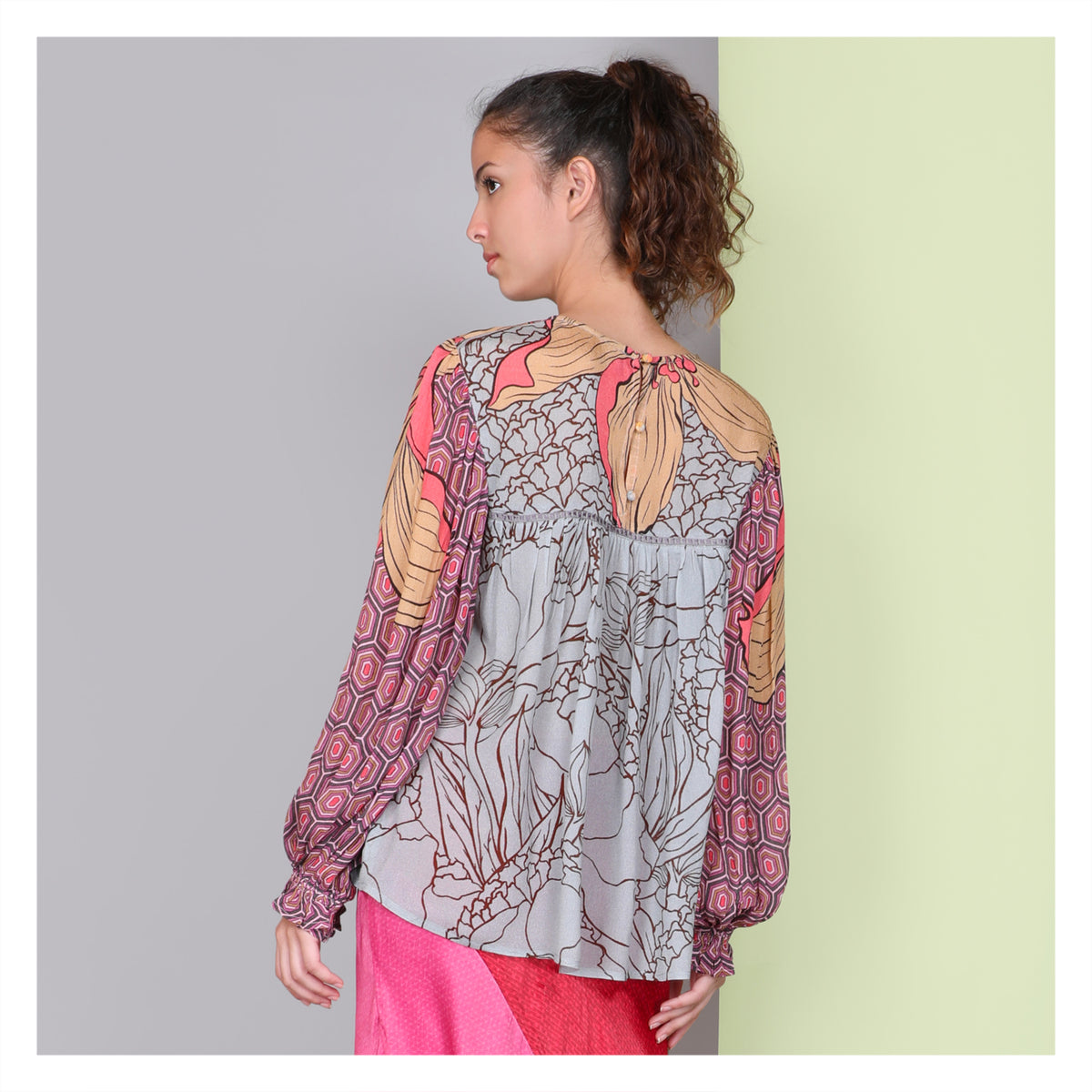TIARA TOP